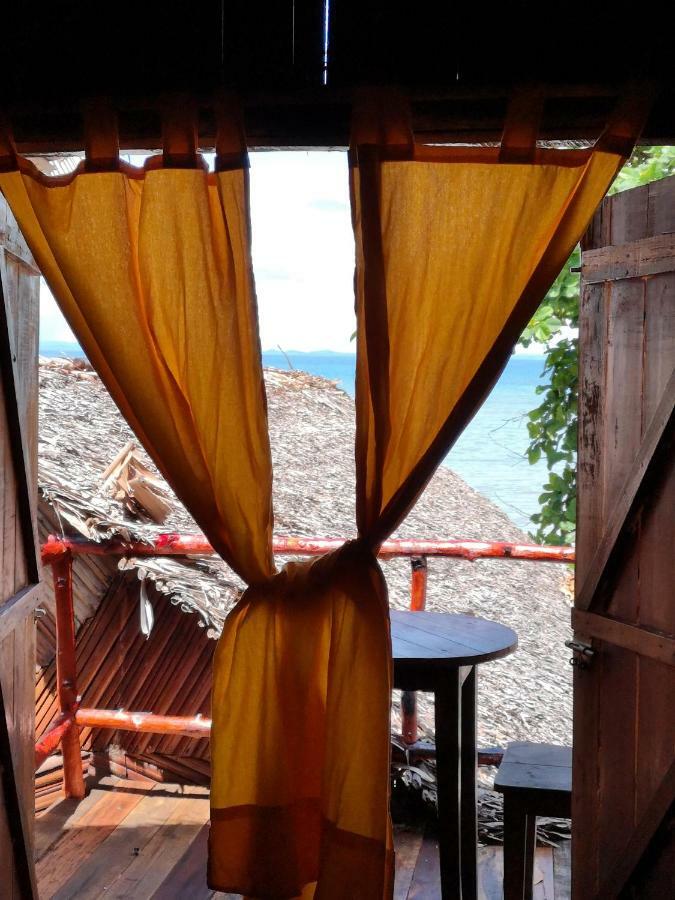 Bed and Breakfast Chez Alex Nosy-Be Exteriér fotografie