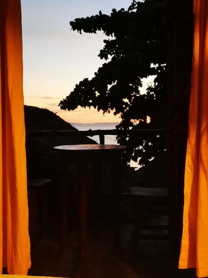 Bed and Breakfast Chez Alex Nosy-Be Exteriér fotografie